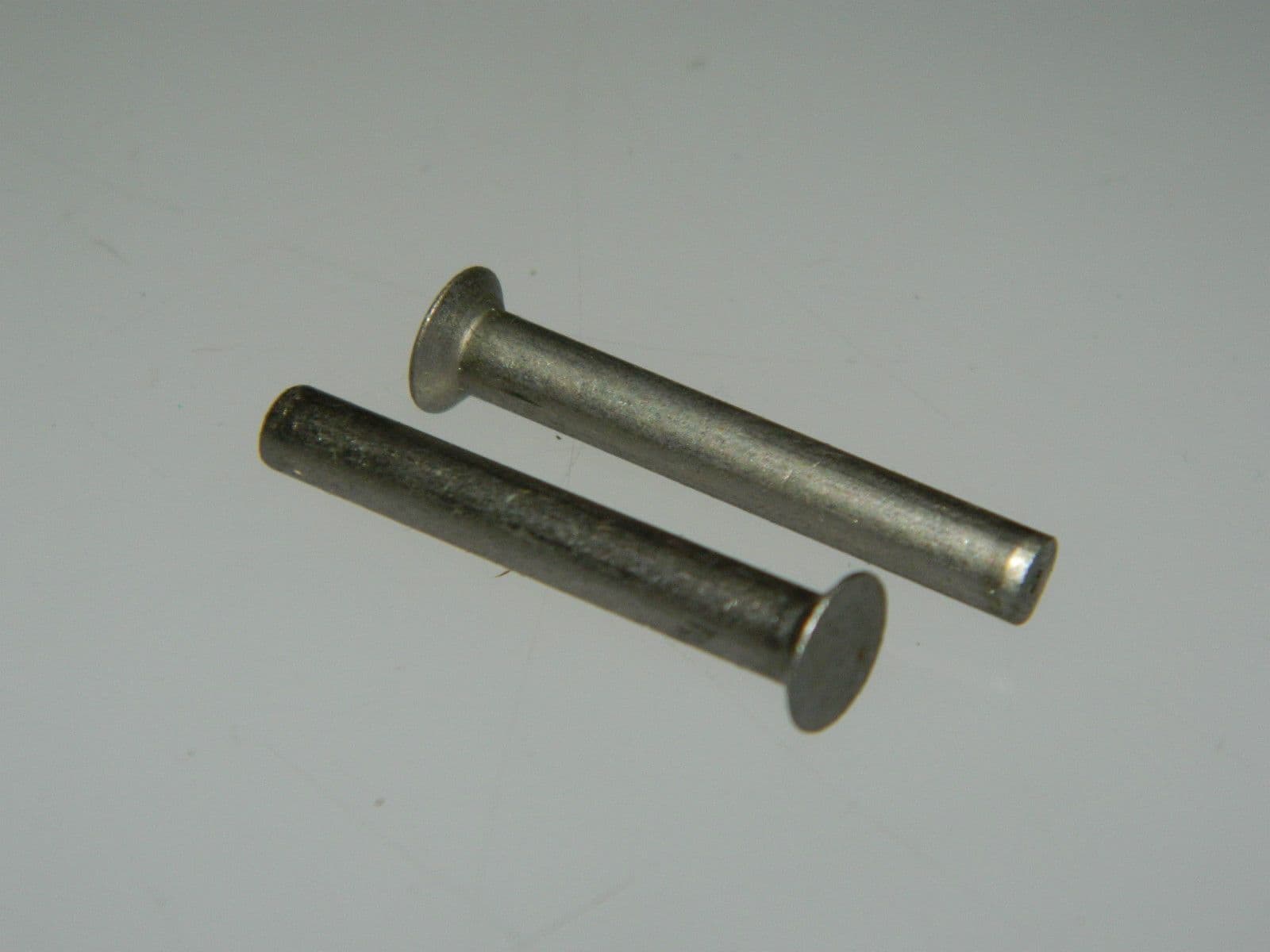 50 x Solid Rivets Monel 5/32" Diameter Length 1 1/8" Part No SP87518 W18